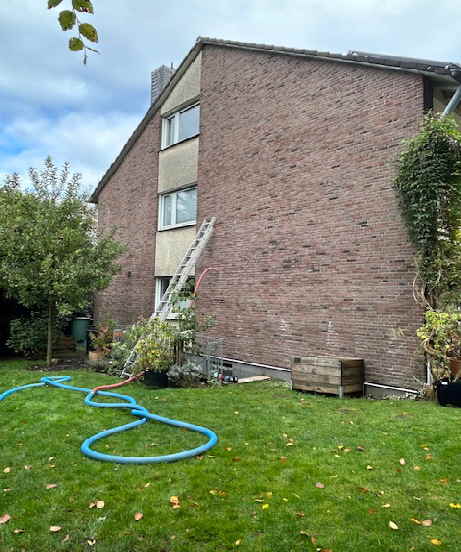 Einblasdmmung an einer Fassade in Aachen